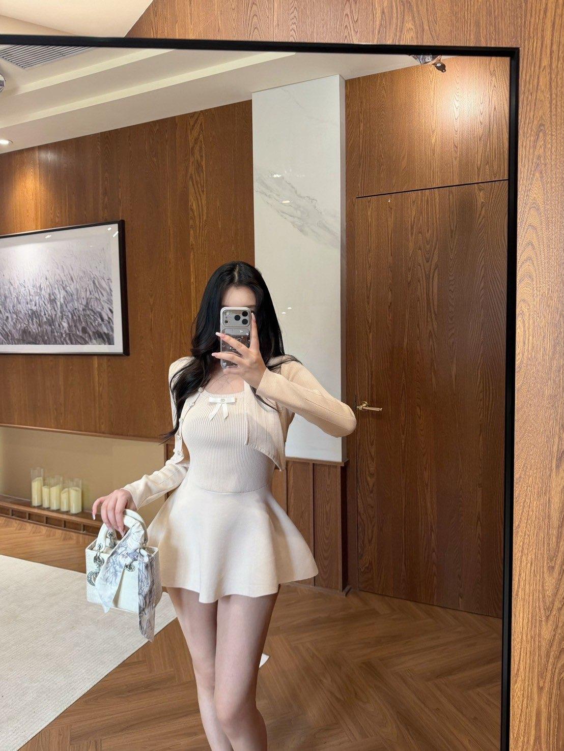 LINE_ALBUM_2026918_260918_130-min