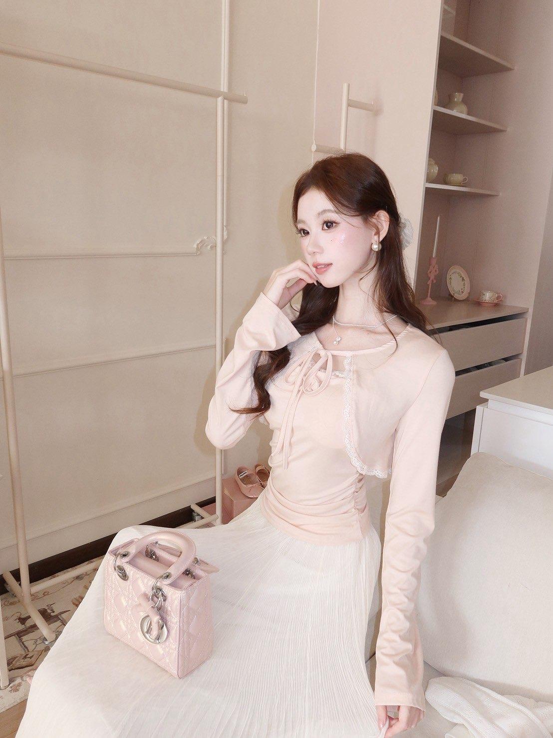 LINE_ALBUM_2026918_260918_20-min