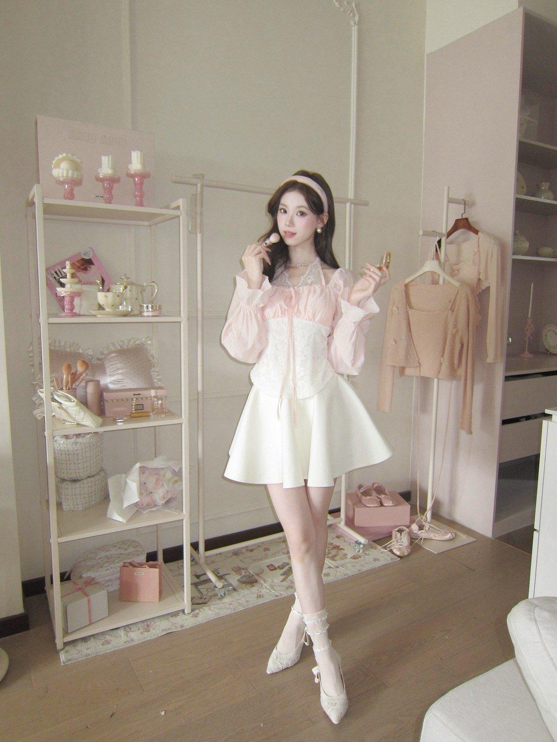LINE_ALBUM_2026918_260918_75-min