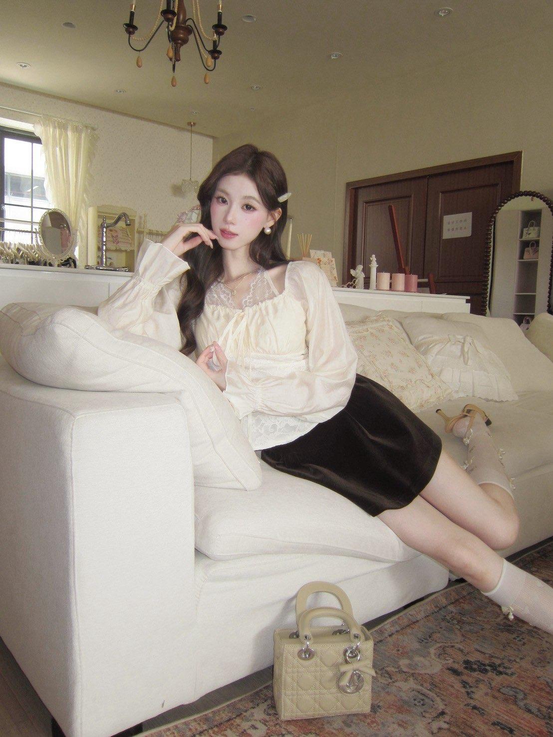 LINE_ALBUM_2026918_260918_86-min